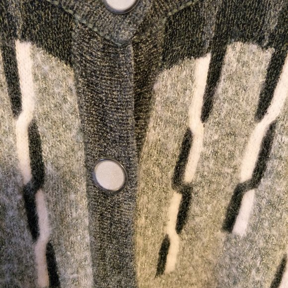 Vintage Cardigan - Picture 11 of 11